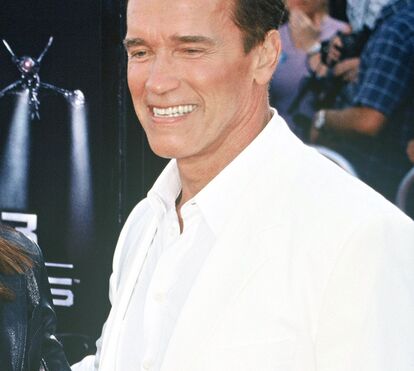 Arnold Schwarzenegger quer reatar