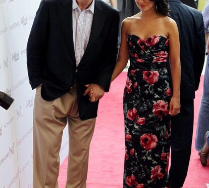 Alec Baldwin casa-se com instrutora de ioga