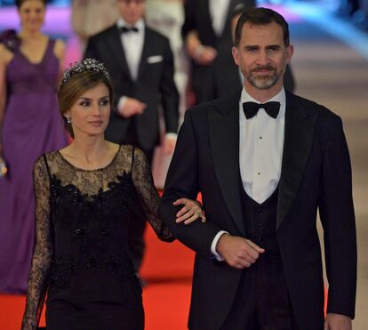 Letizia ‘fura’ com diadema franquista 