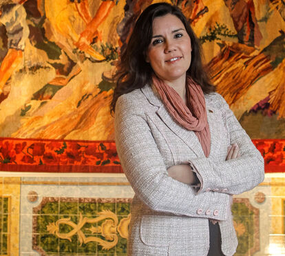 Assunção Cristas: “Custa a qualquer mãe deixar um bebé em casa”
