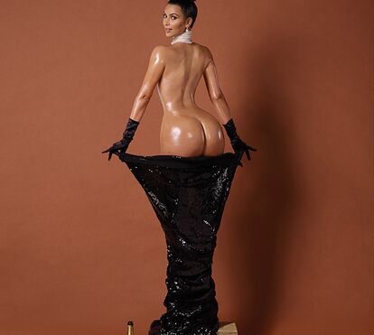 Kim Kardashian acusada de alterar fotografia do rabo com Photoshop... outra vez