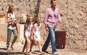 reis, realeza, monarquia, Felipe, Letizia, Espanha, Leonor, Sofia, Algarve, família
