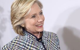 Hillary muda logótipo de campanha para atrair gays