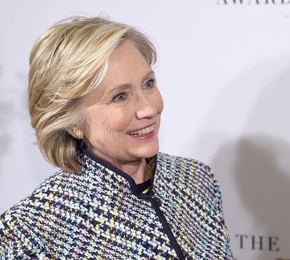 Hillary muda logótipo de campanha para atrair gays