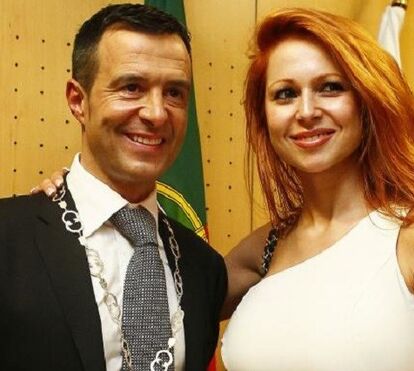 Foto rara: Super-empresário Jorge Mendes junta filhos em festa de arromba