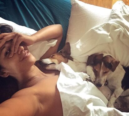 Rita Pereira nua na cama