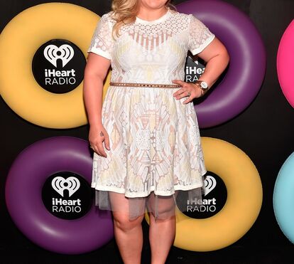 Kelly Clarkson anuncia gravidez
