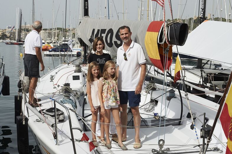 Felipe VI, Letizia, Leonor, Sofia, realeza, monarquia, família real, Espanha, pais, filhas, Copa do Rei, reis, Real Clube Náutico