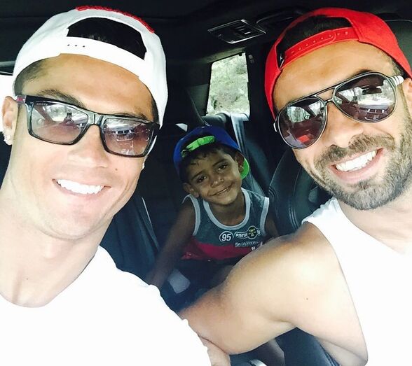 Cristiano Ronaldo, CR7, futebolista, amigos, Cristianinho, carro Ricardo Regufe