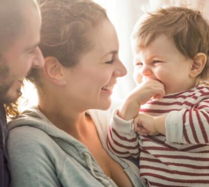 Aumenta o número de bebés que nasce fora do casamento 