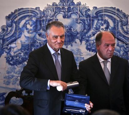 Cavaco com 'fé' num país com 'maior coesão e justiça social'