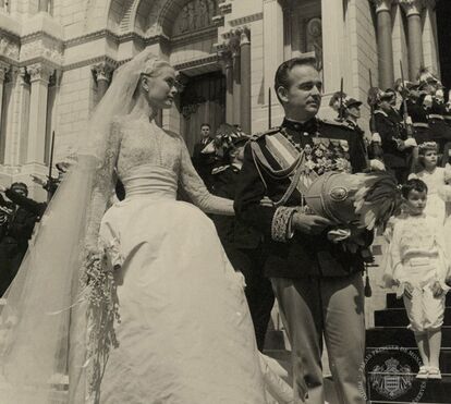 O segredo mais bem guardado de Julio Iglesias: o amor secreto de Grace Kelly, que andava de encantada com o cantor romântico