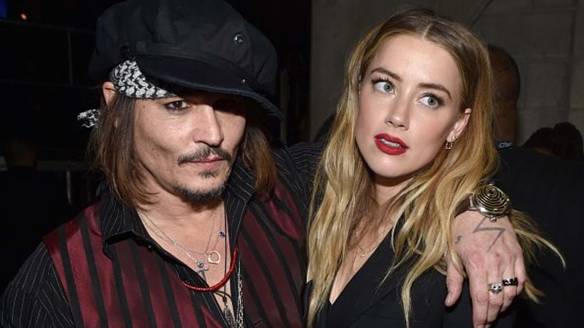 Que nojo! As acusações escatológicas de Johnny Depp à ex-mulher - Celebridades