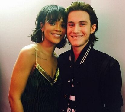 Filho de Celine Dion conhece Rihanna