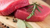 carne vermelha bife
