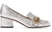 Sapatos prateados