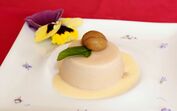  Semifrio de castanhas com molho de menta fresca da chef Justa Nobre