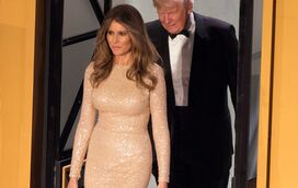 Melania ofusca marido com a cor preferida dos Trump