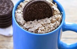 Bolo de bolachas oreo numa caneca. Fácil fácil!
