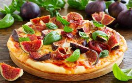 Piza de batata doce com figos e queijo de cabra 