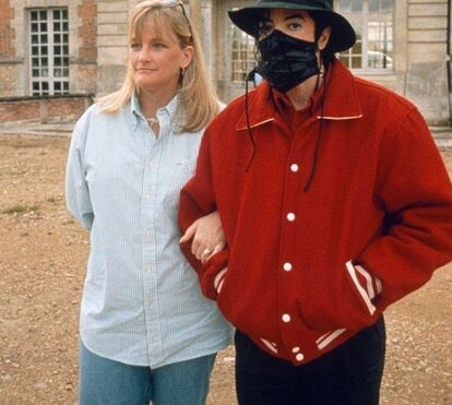 Ex-mulher de Michael Jackson termina quimioterapia