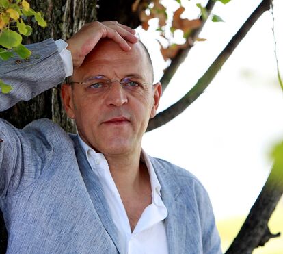 Wallenstein obrigado a manter vínculo com filho bebé