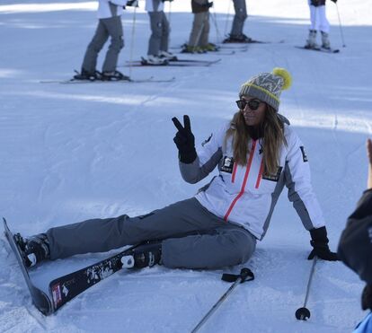Isabel Figueira cai na neve em Andorra