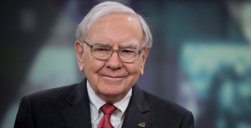 Warren Buffet, nasceu nos EUA. Fundou a empresa de investimentos Berkshire Hathaway. A sua fortuna está avaliada em 68 mil milhões de euros