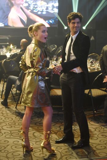 Kelly Bailey, Bruno Cabrerizo