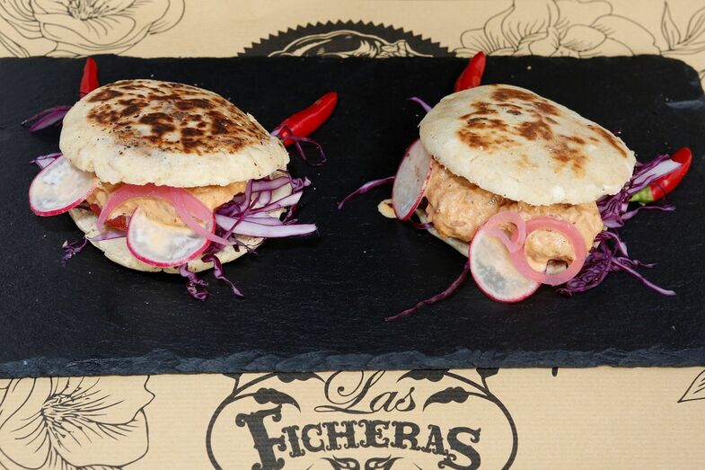 Las Ficheras