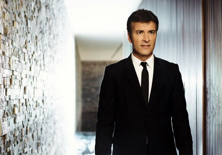 Tony Carreira