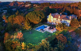 Conheça a mansão de Jéssica Alba