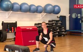 Prepare-se para o verão – Semana 3, Exercício 3: Clean and press unilateral