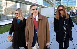Carrilho quer processar quem o acusou de contratar atirador contra Bárbara