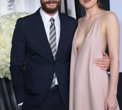 Jamie Dornan e Dakota Johnson deslumbram em Los Angeles