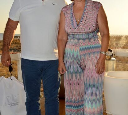 Em dia especial, Dolores Aveiro declara-se ao companheiro, José Andrade