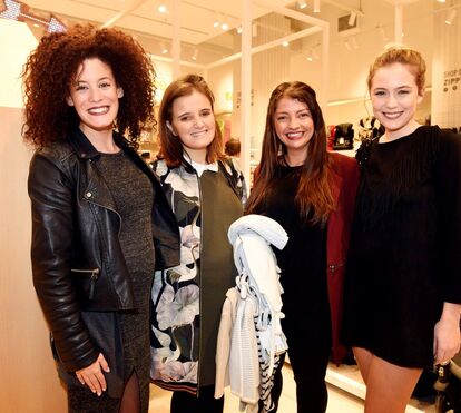 Mães famosas divertem-se em tarde de compras