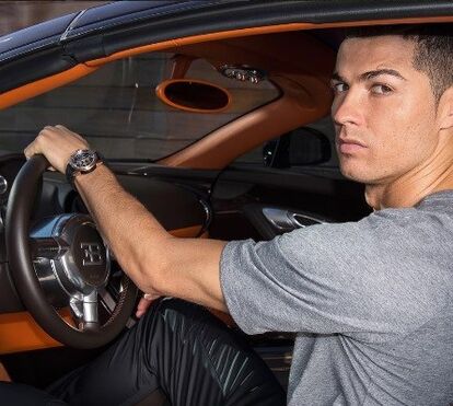Ronaldo: mais de cinco milhões em carros de luxo