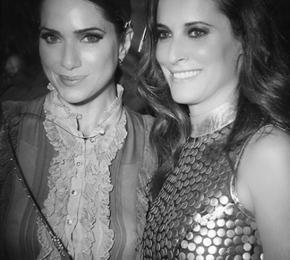 Maria João Bastos e Letícia Spiller divertem-se no Baile de Ipanema
