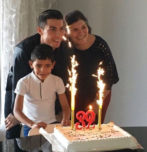 Cristiano Ronaldo, CR7, aniversário, 32 anos