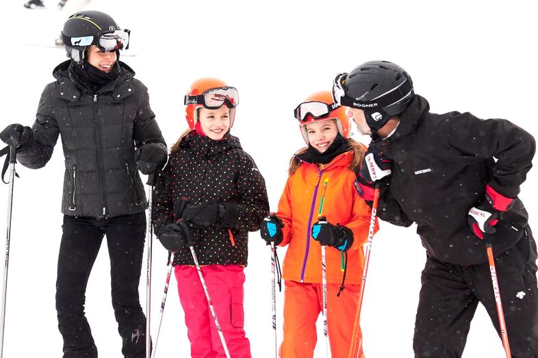 letizia, felipe, leonor, sofia