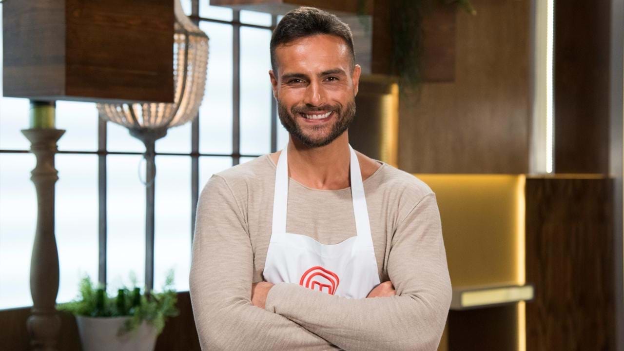 Por culpa do Masterchef Isaac Alfaiate agora é rei das sopas e das mostras de culinária - Nacional