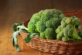 brocolos vegetais alimentos