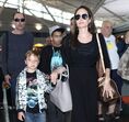 Angelina Jolie, James Haven e filhos