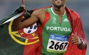 Nelson Évora conquista ouro no triplo salto