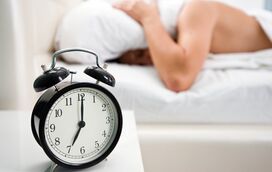 Vamos dormir menos uma hora! Relógios adiantam na próxima madrugada