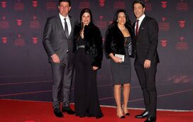 Rui Vitória e Rui Costa aproveitam festa do Benfica para namorar