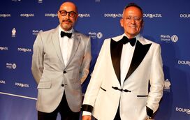 Goucha surpreende companheiro com a árvore de Natal muito especial. Veja as imagens