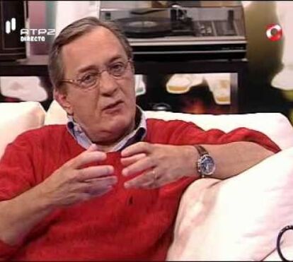 Perante Leonor Poeiras, que foi despedida da TVI: Carlos Cruz sai ao ataque de Cristina Ferreira 