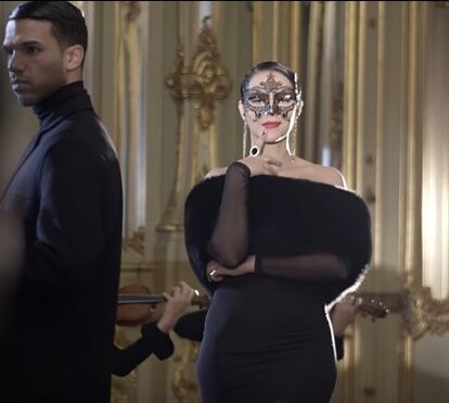 Sofia Ribeiro muito sensual em vídeo de C4 Pedro